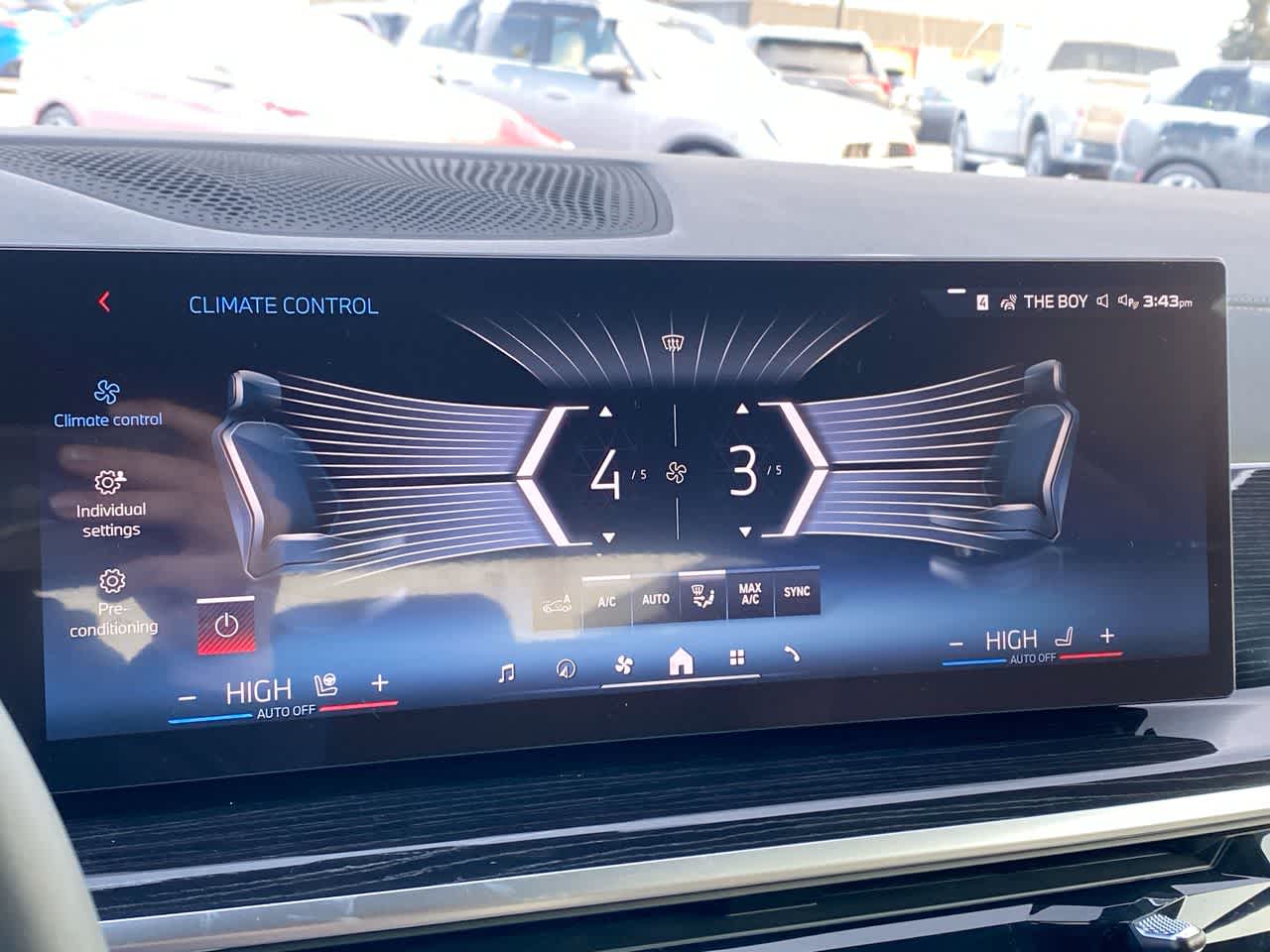 Thumbnail: 2025 BMW X5 - 13