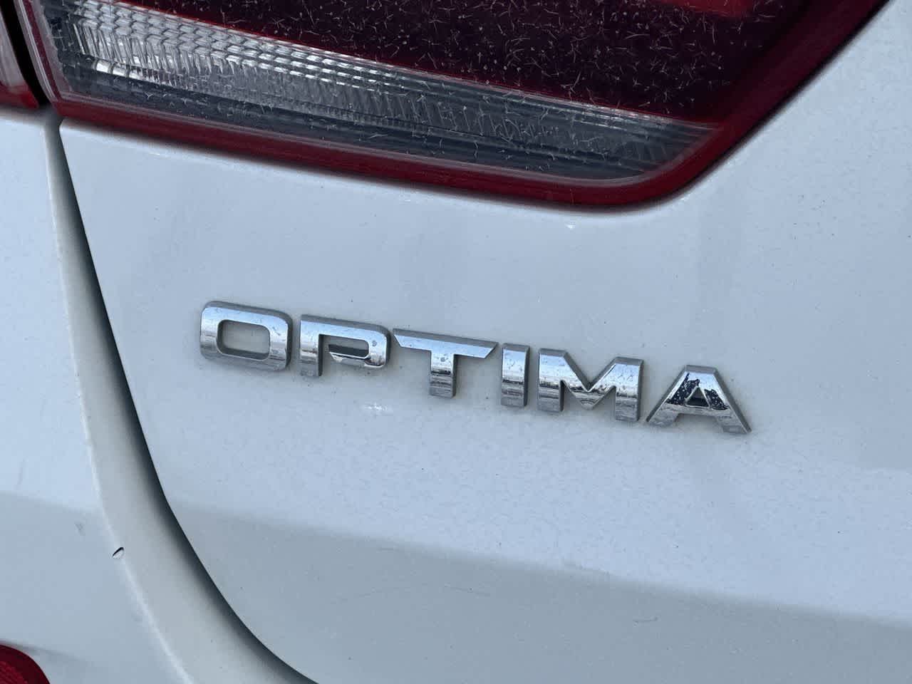 Thumbnail: 2020 Kia Optima - 23