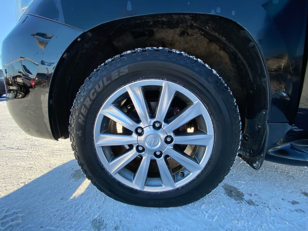 2010 Lexus LX 570 3
