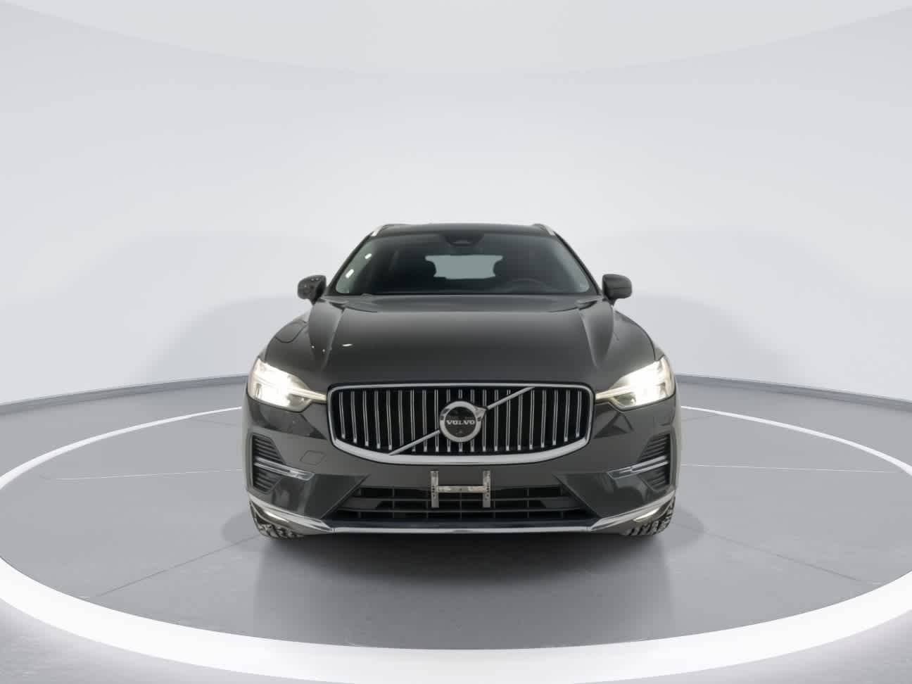 Thumbnail: 2022 Volvo XC60 - 2