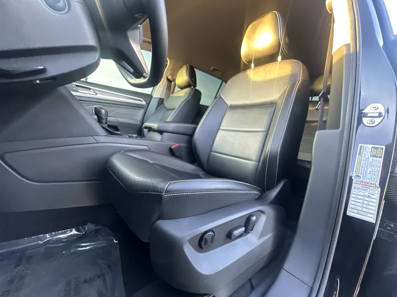 2022 Volkswagen Atlas V6 SE Technology photo 2