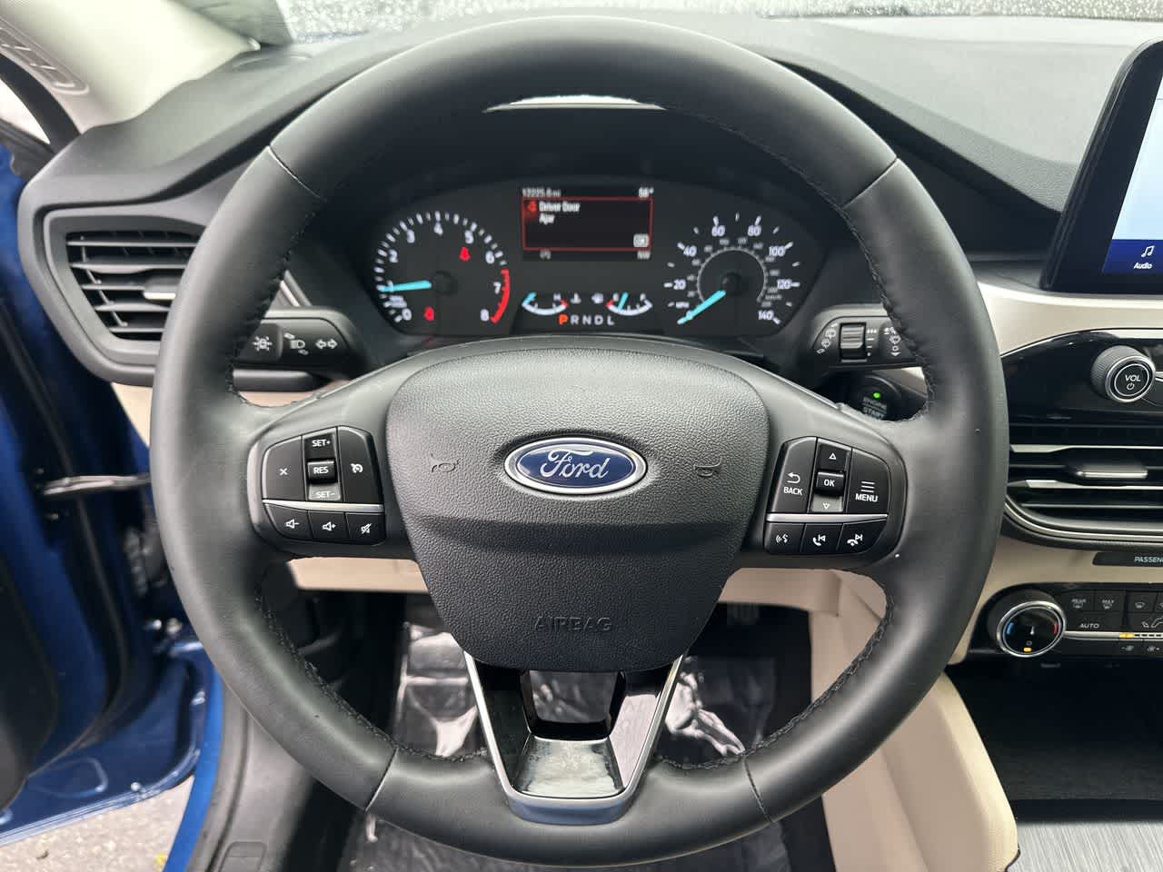 Thumbnail: 2022 Ford Escape - 6