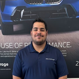 Staff member Lorenzo Pena from ID_b40e16f31fdc