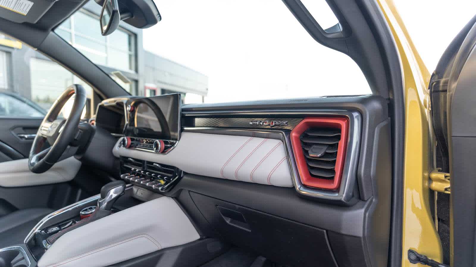 Thumbnail: 2024 GMC Canyon - 26