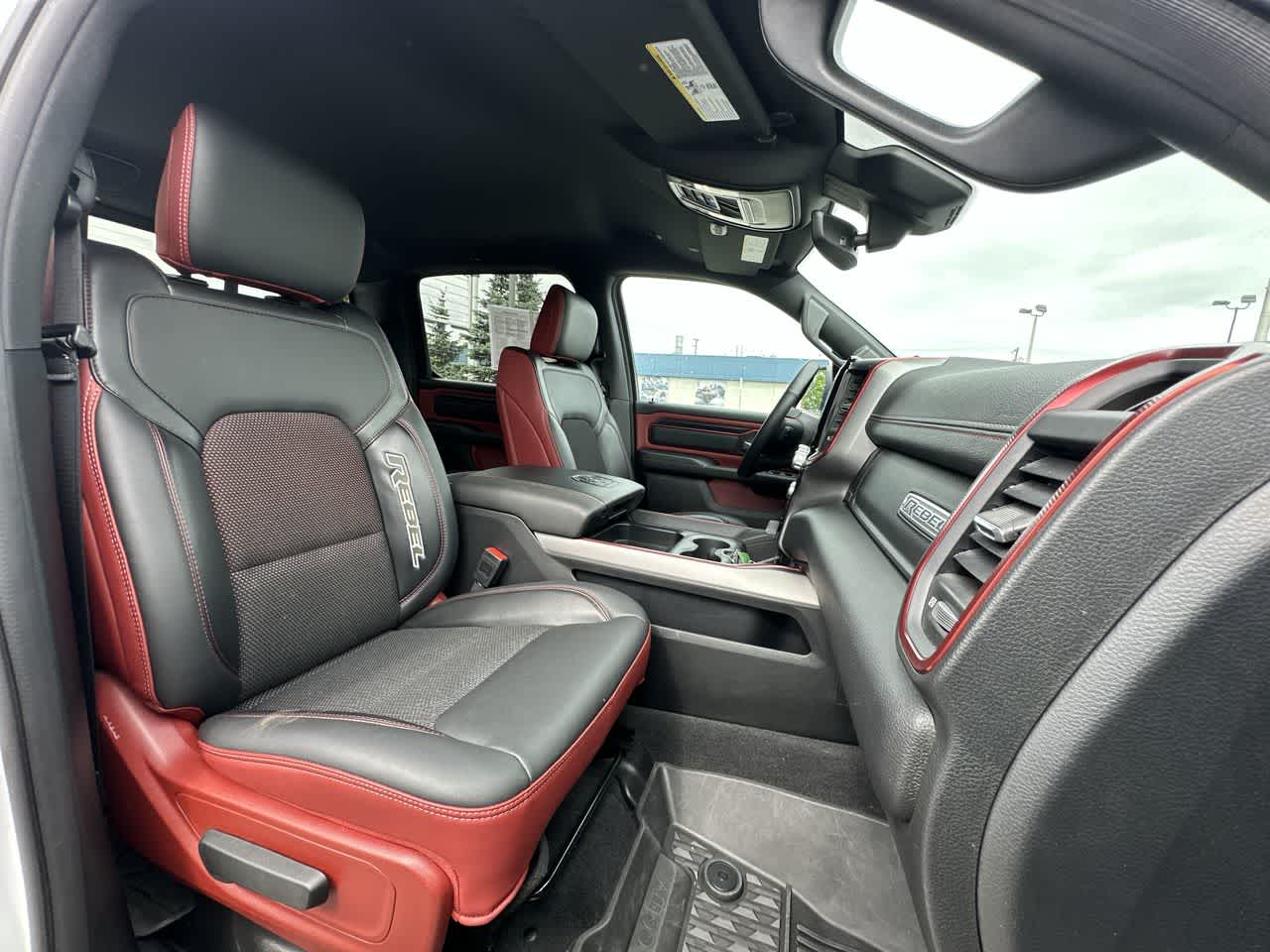 Thumbnail: 2025 RAM 1500 - 18