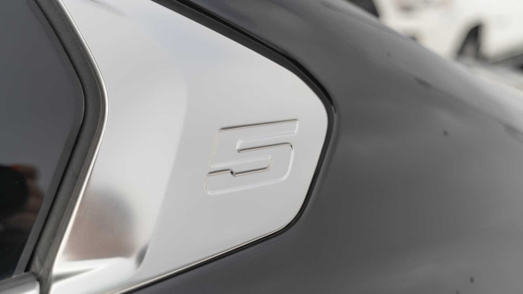 Certified 2025 BMW 530i xDrive Sedan