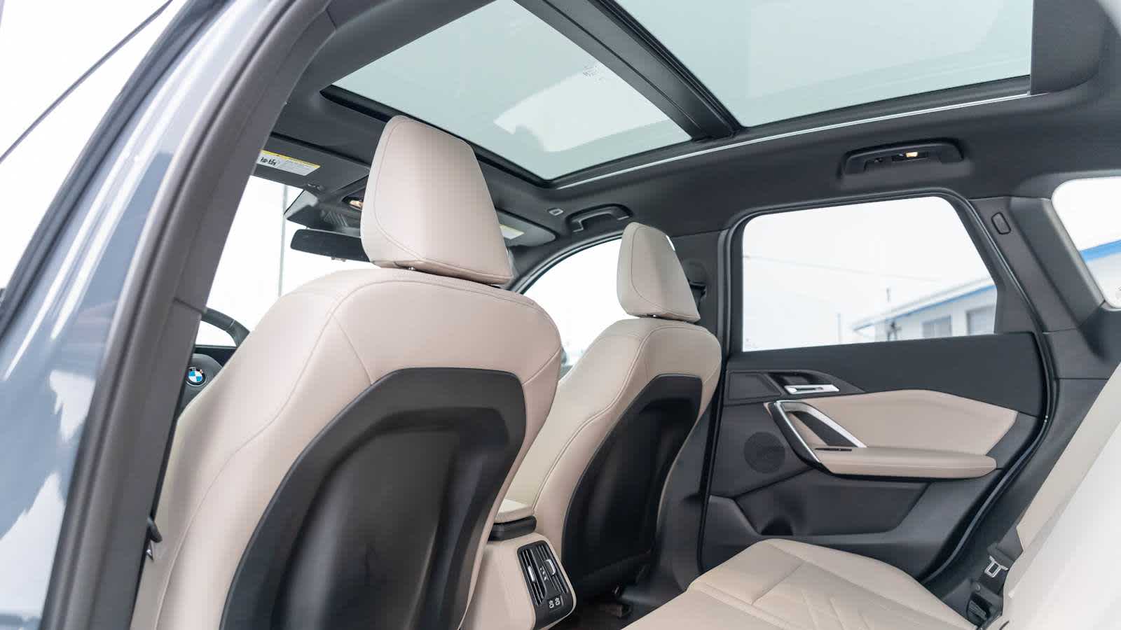 Thumbnail: 2025 BMW X1 - 36