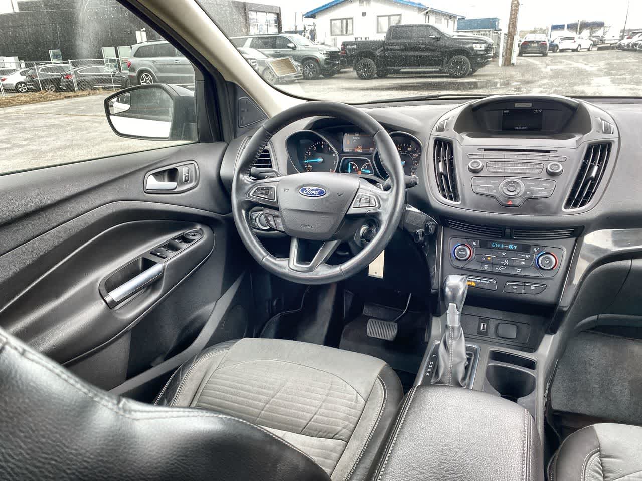 Thumbnail: 2017 Ford Escape - 7