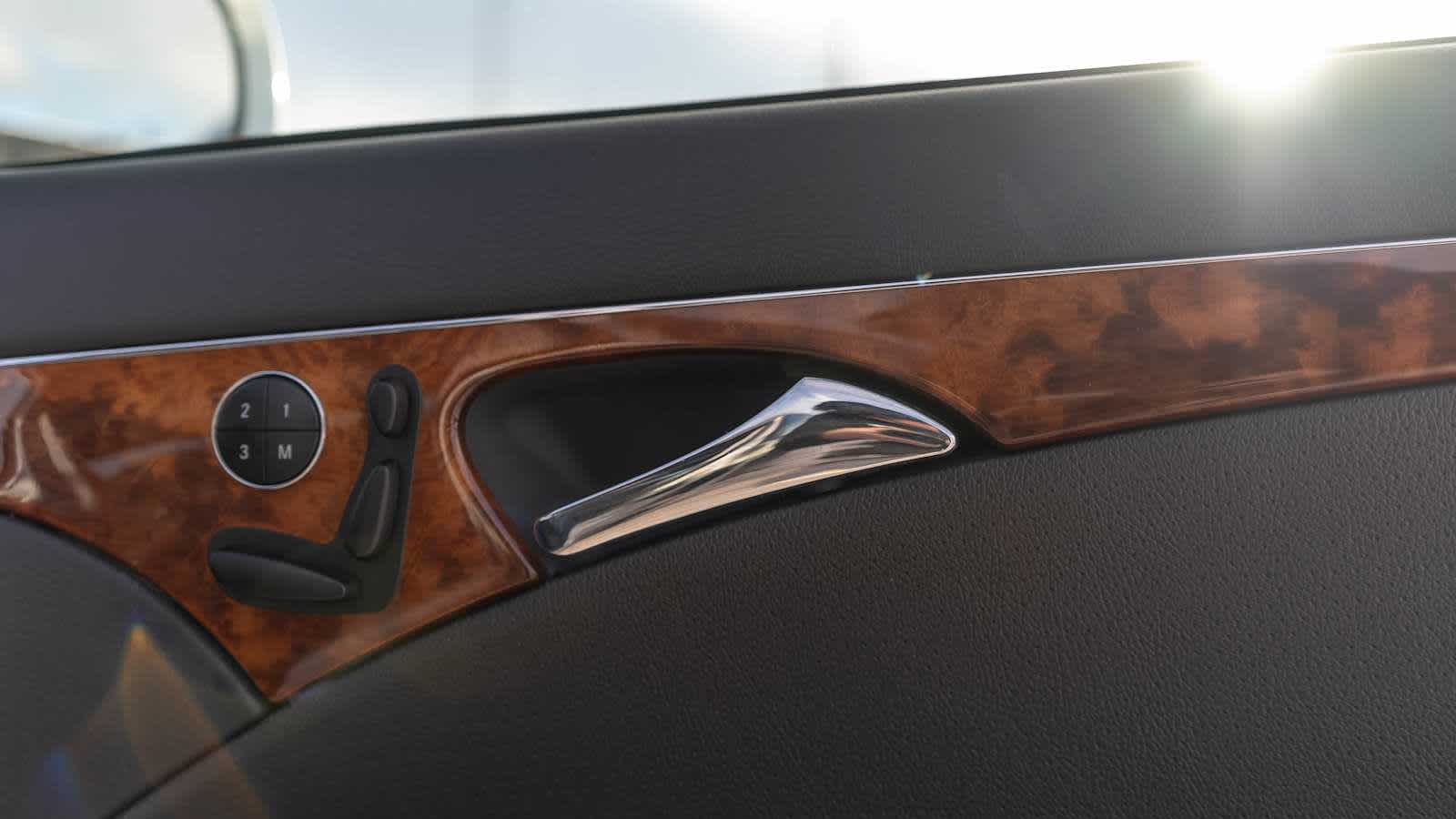 Thumbnail: 2004 Mercedes-Benz E-Class - 31