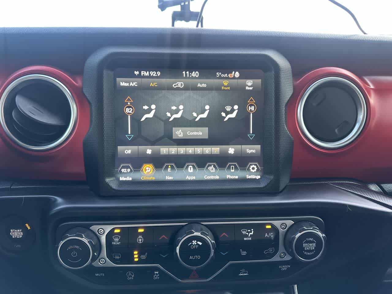 Thumbnail: 2022 Jeep Wrangler - 13