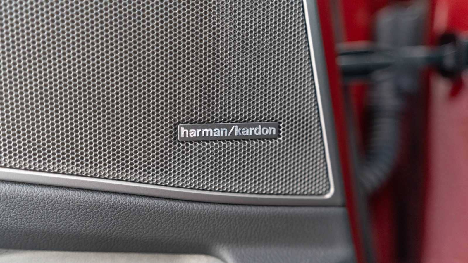 Thumbnail: 2025 BMW 3 Series - 27