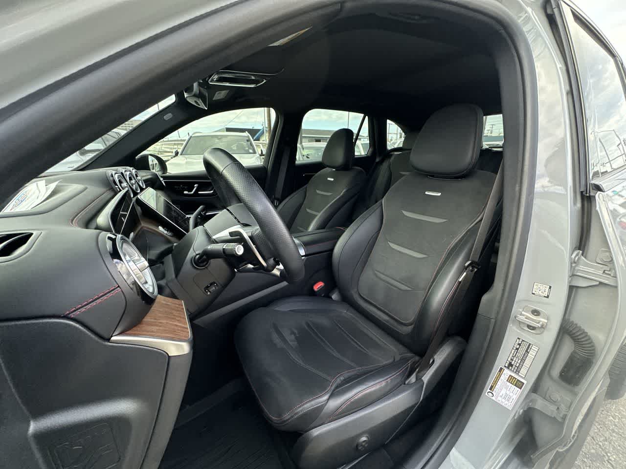 2025 Mercedes Benz GLC AMG 43 photo 2