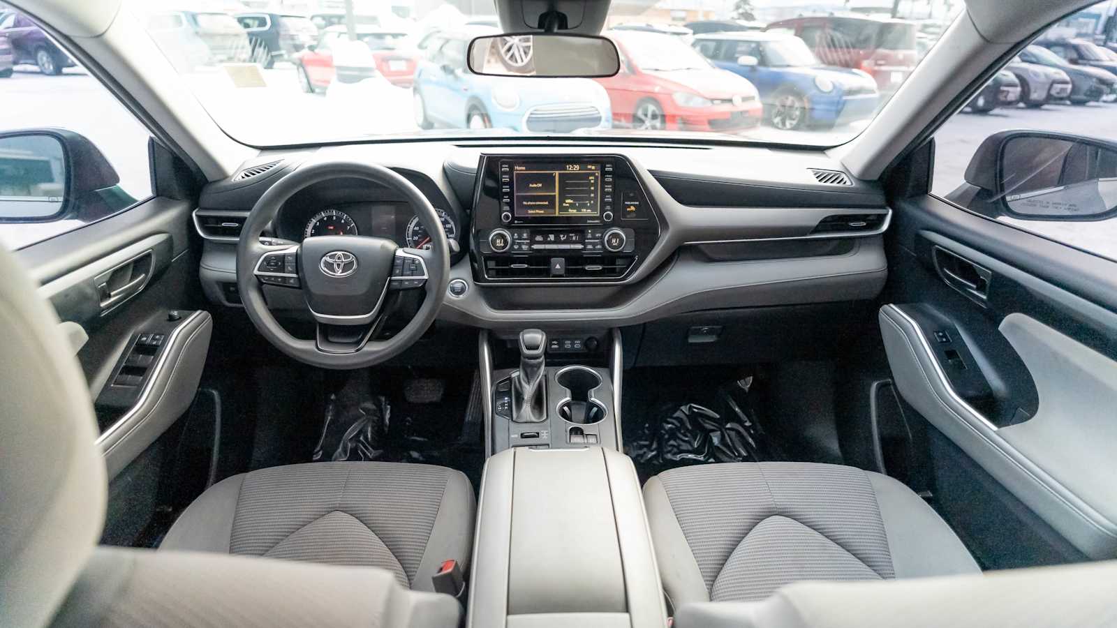 Thumbnail: 2022 Toyota Highlander - 24