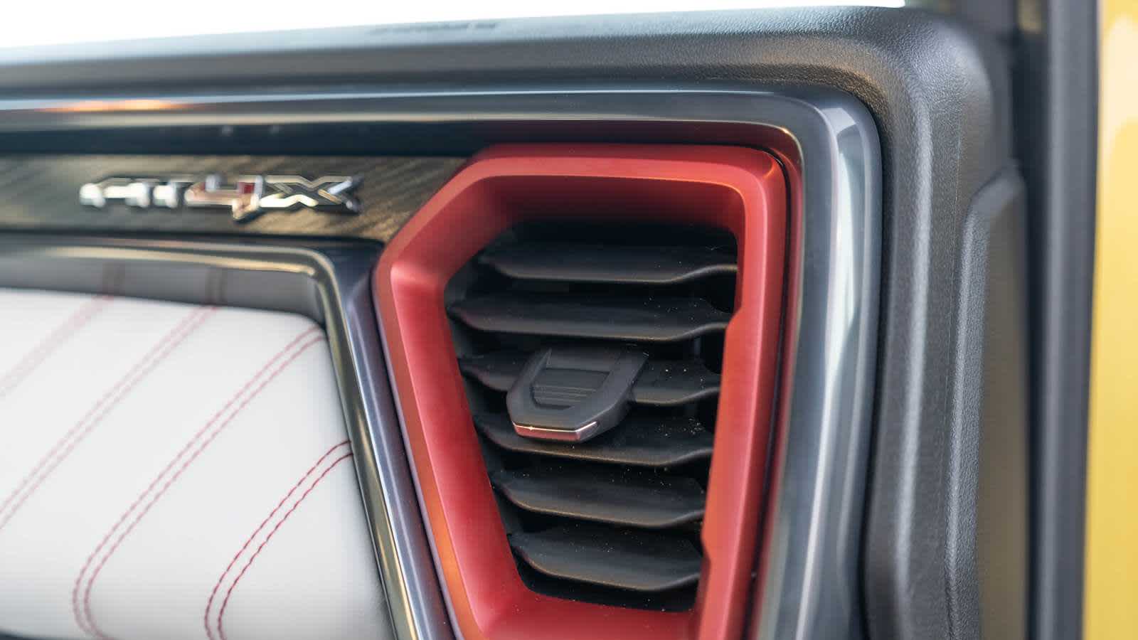 Thumbnail: 2024 GMC Canyon - 30