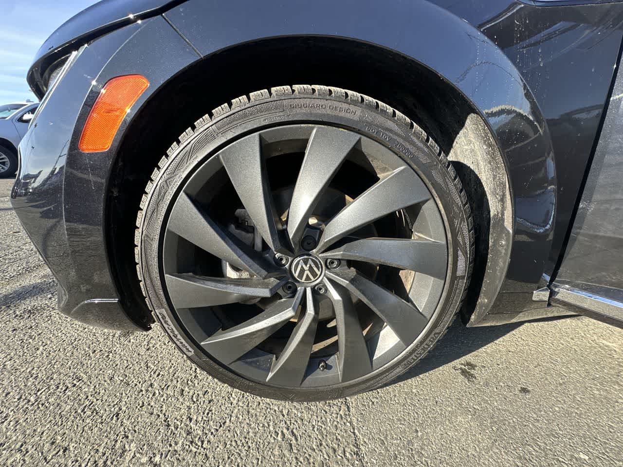 2023 Volkswagen Arteon SEL R-Line photo 3