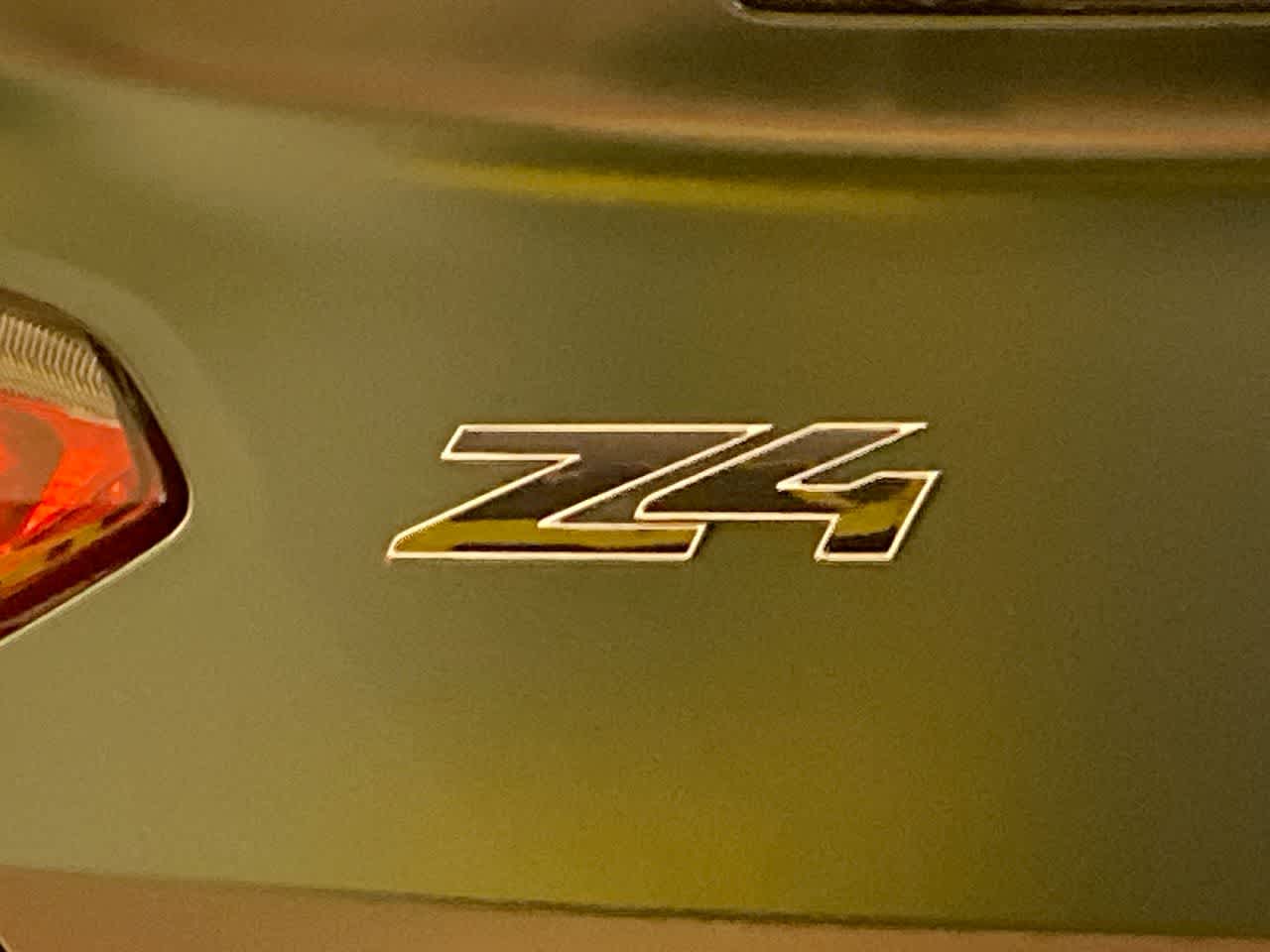 2025 BMW Z4 M40i 21