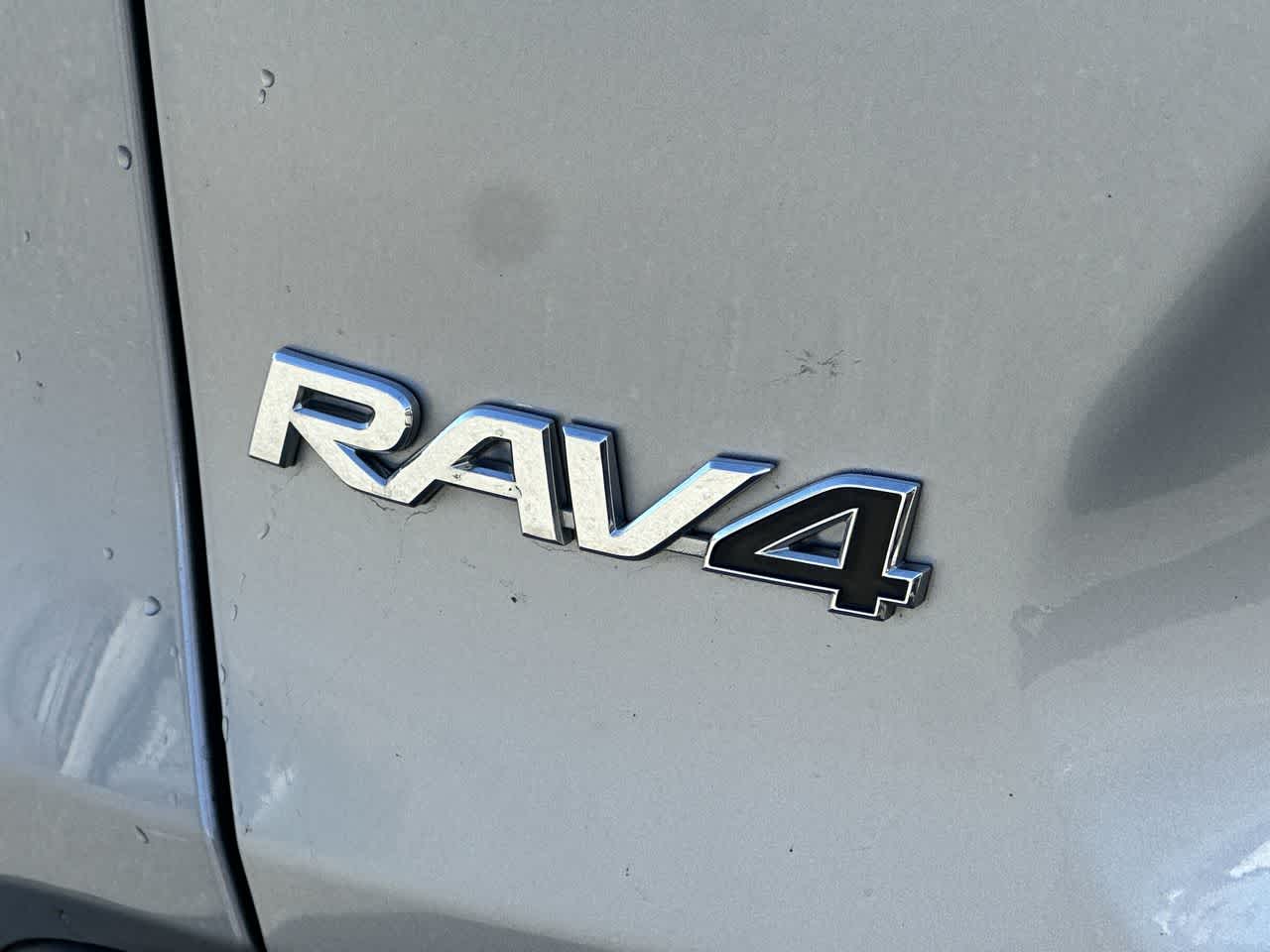 Thumbnail: 2022 Toyota RAV4 - 24