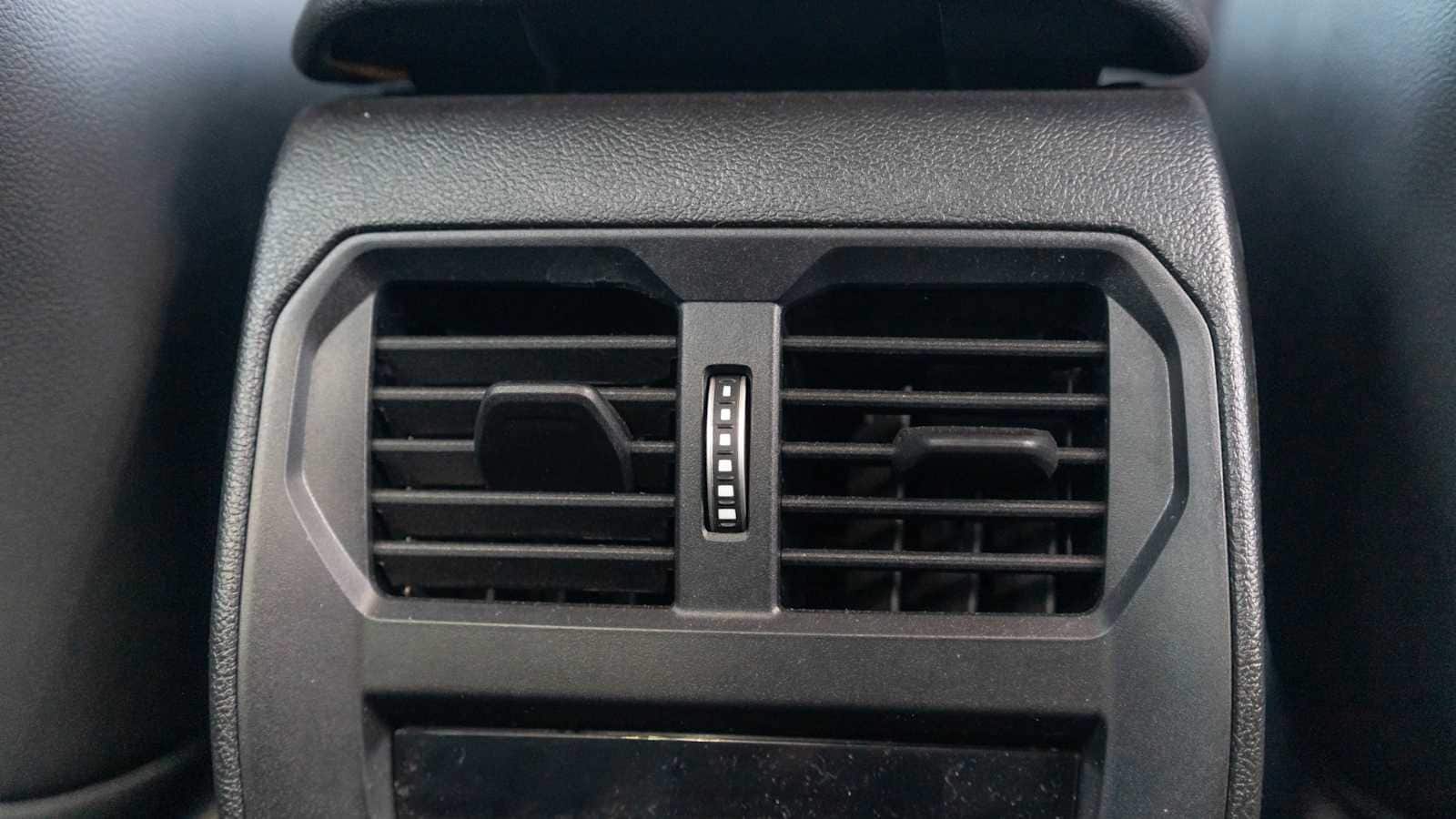 Thumbnail: 2025 BMW 3 Series - 23