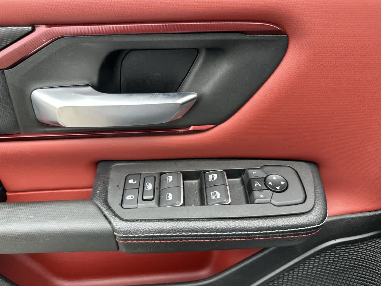 Thumbnail: 2025 RAM 1500 - 6