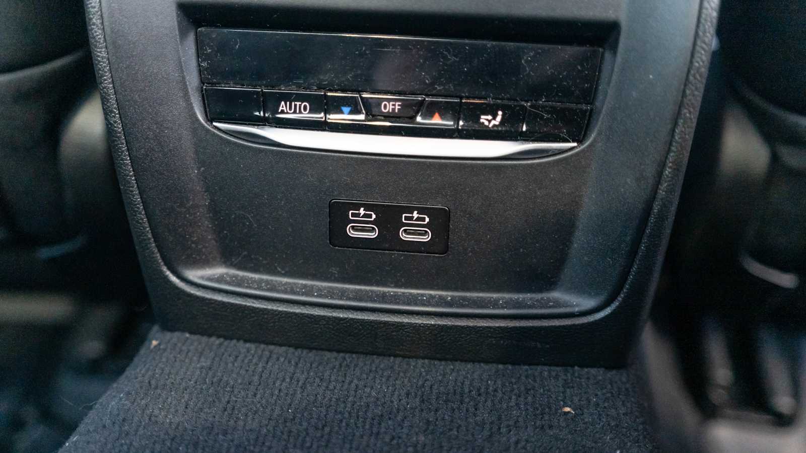 Thumbnail: 2025 BMW 3 Series - 24