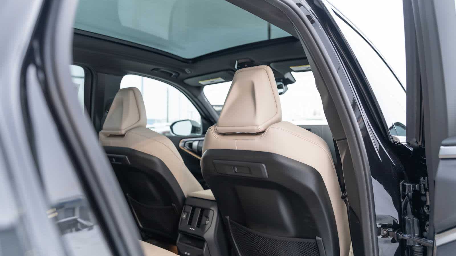 Thumbnail: 2026 BMW X3 - 27