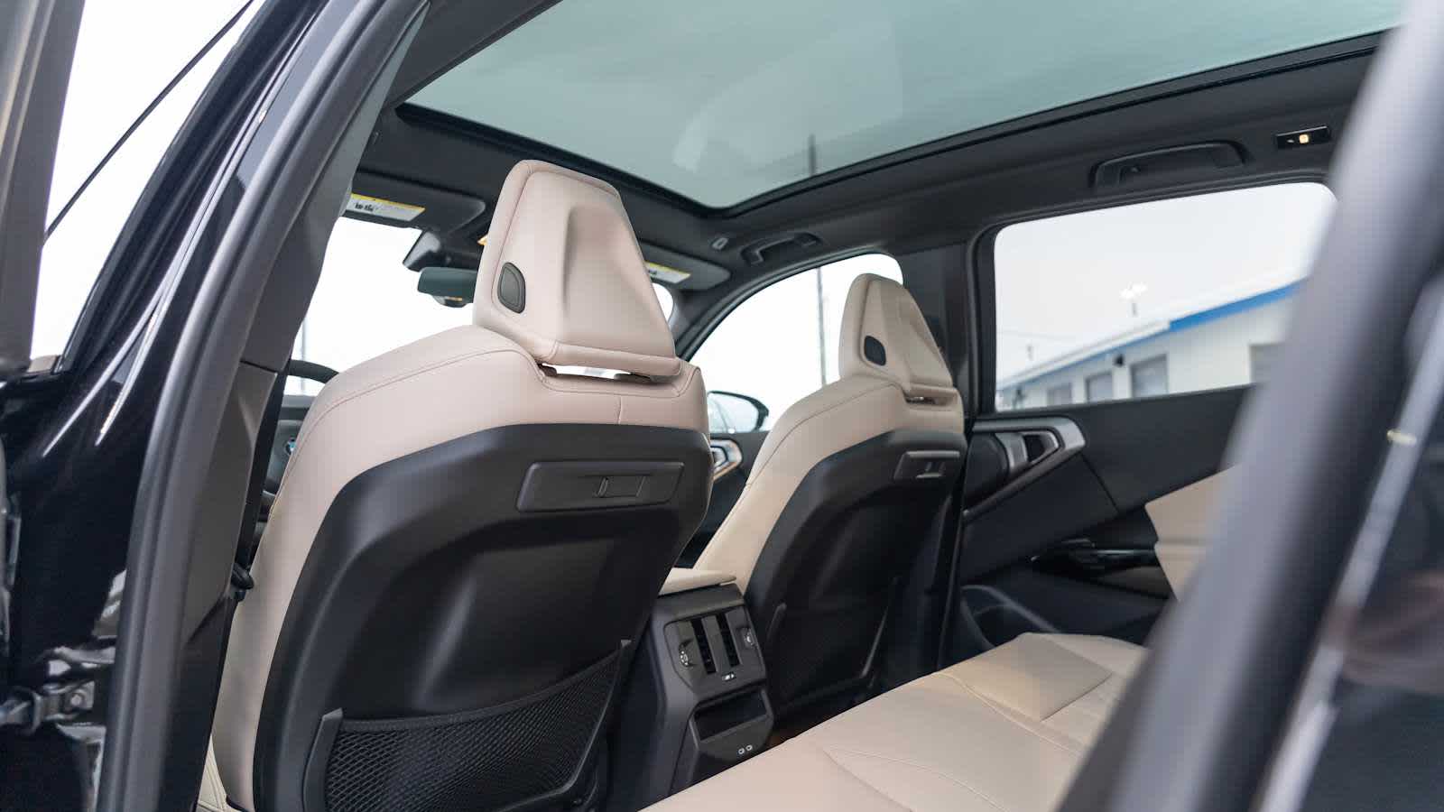 Thumbnail: 2026 BMW X3 - 32