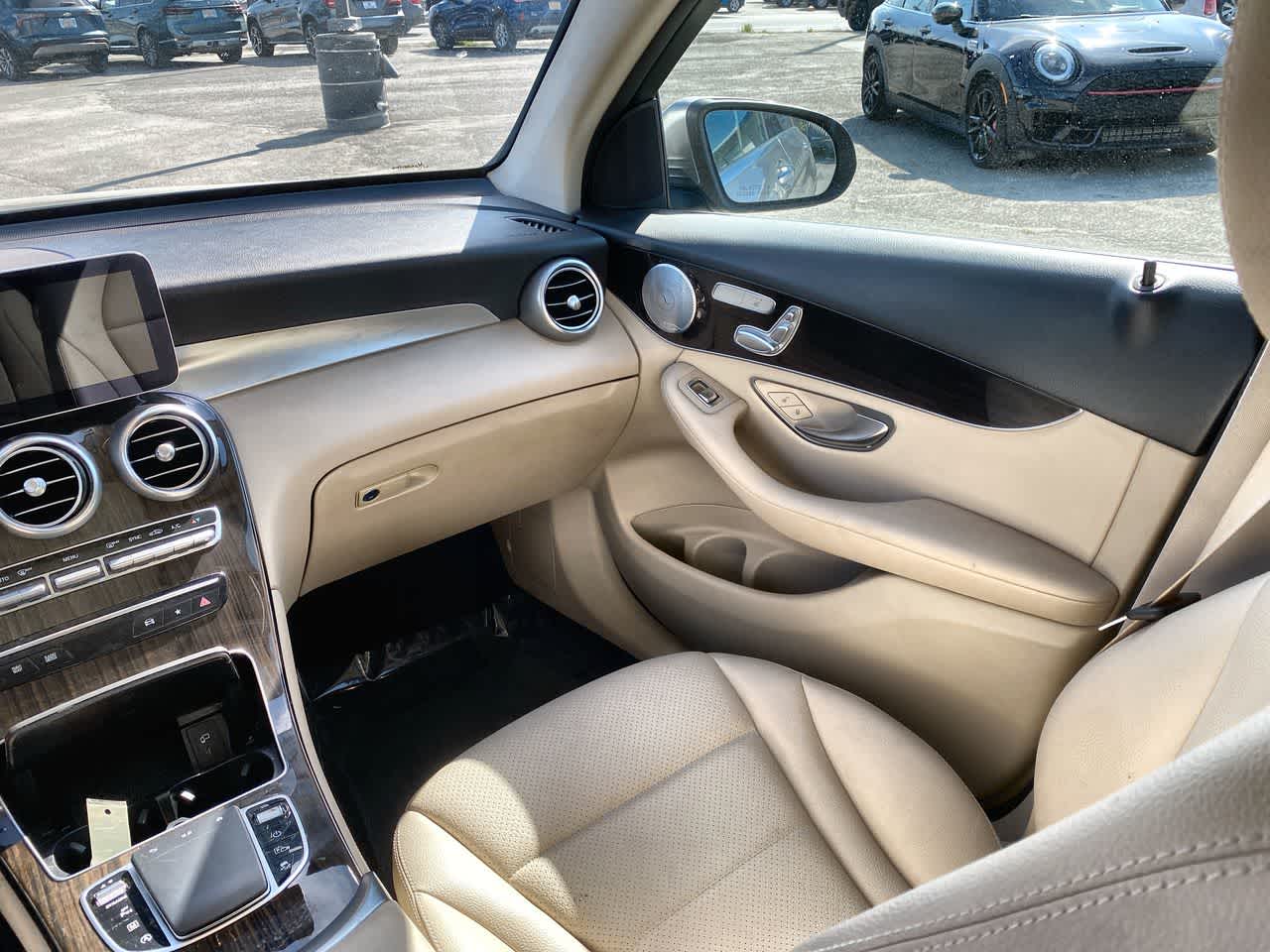 Thumbnail: 2020 Mercedes-Benz GLC - 3