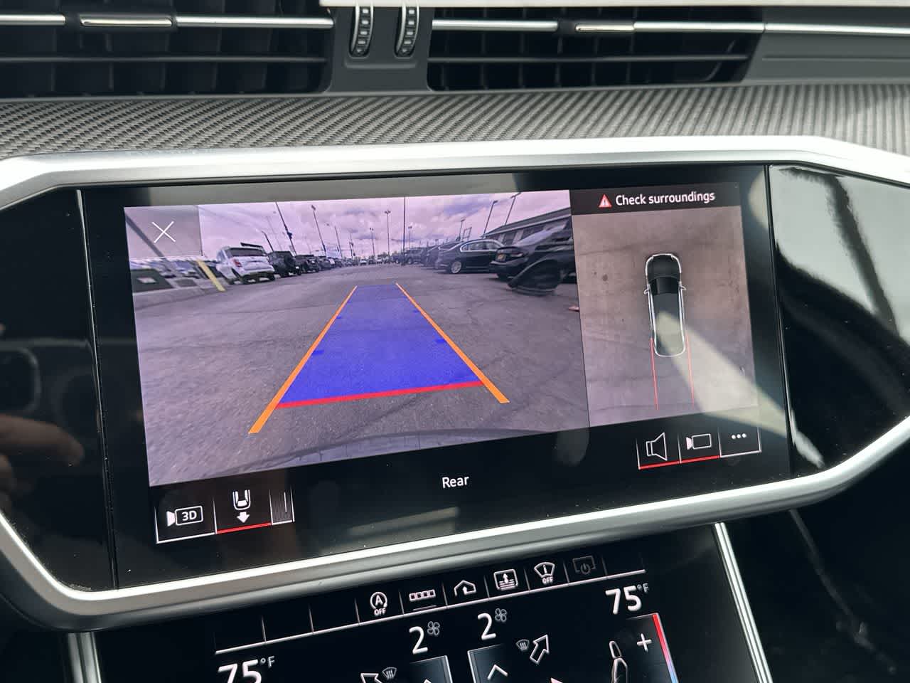 Thumbnail: 2022 Audi S6 - 10