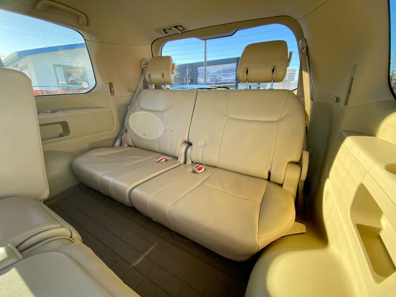2010 Lexus LX 570 17
