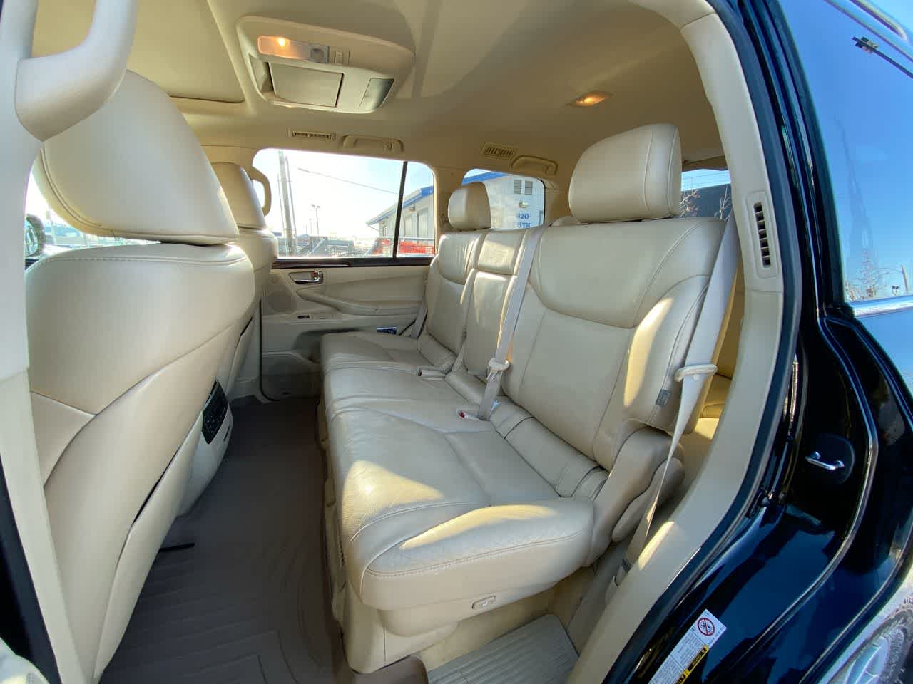 2010 Lexus LX 570 16