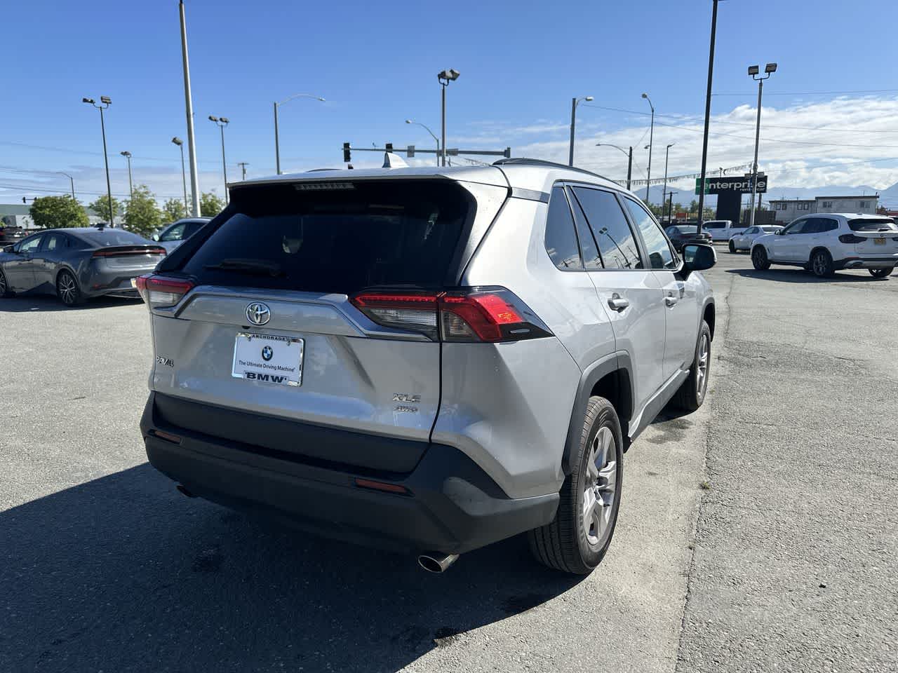 Thumbnail: 2022 Toyota RAV4 - 22