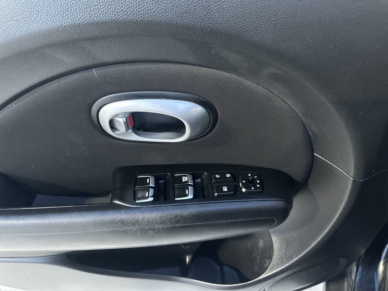 Thumbnail: 2018 Kia Soul - 6