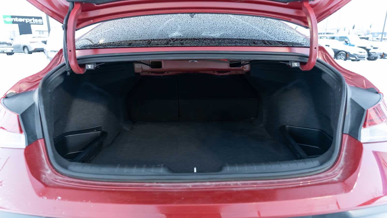 Thumbnail: 2024 Hyundai Elantra - 10