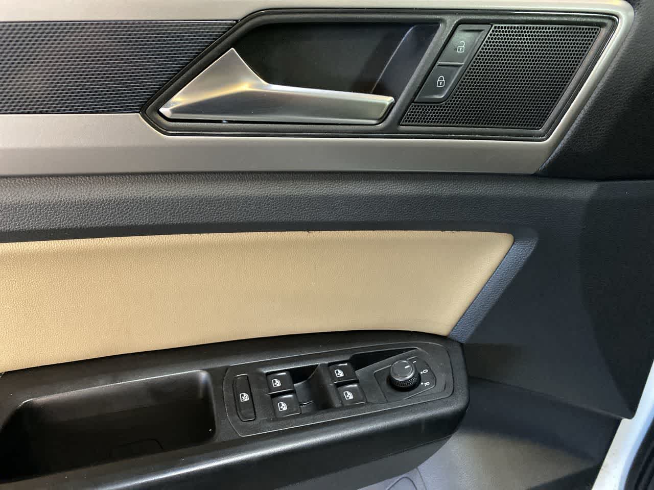 Thumbnail: 2020 Volkswagen Atlas - 12