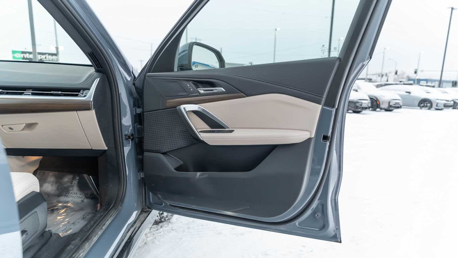 Thumbnail: 2025 BMW X1 - 25