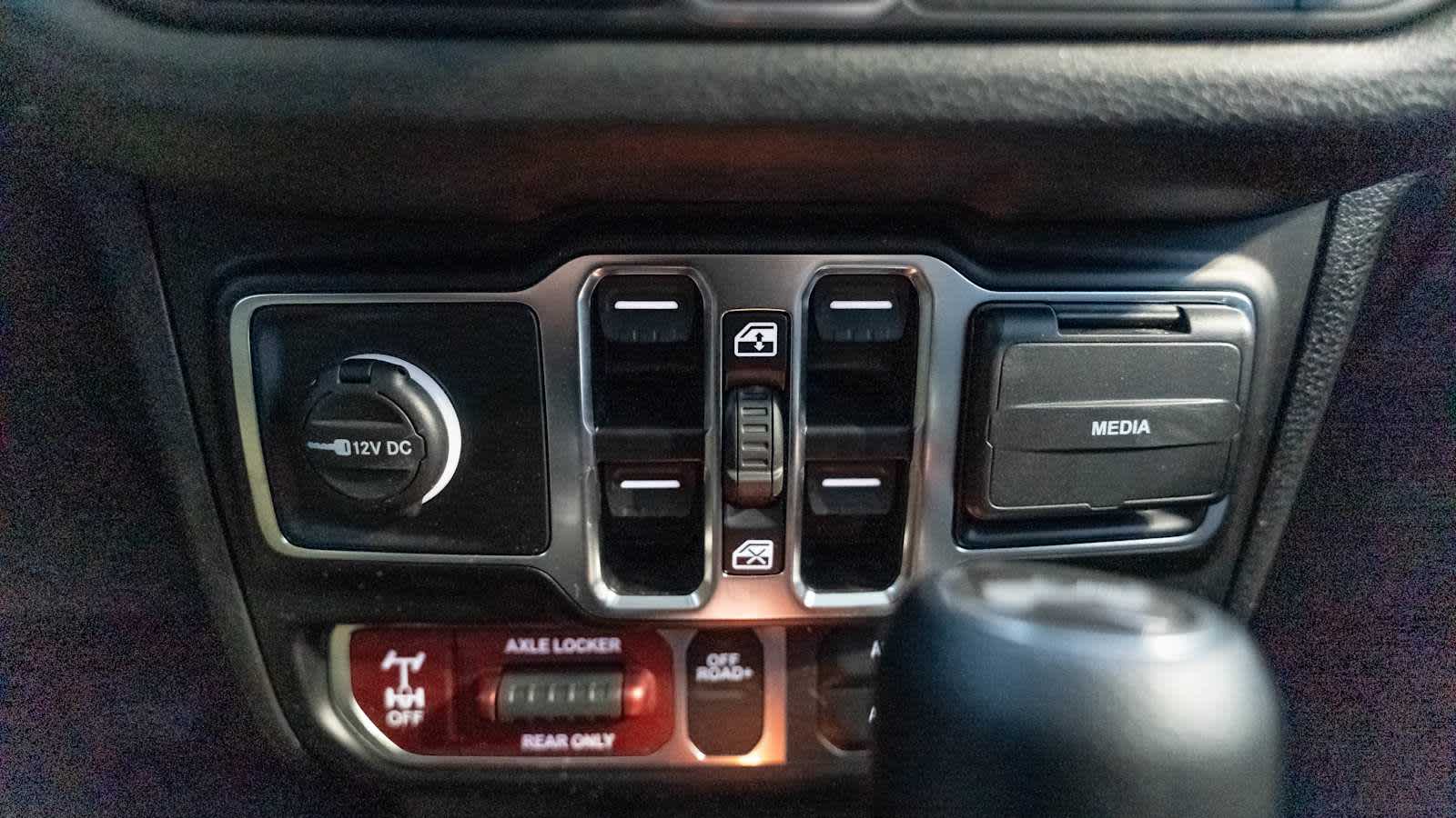 Thumbnail: 2024 Jeep Wrangler - 51