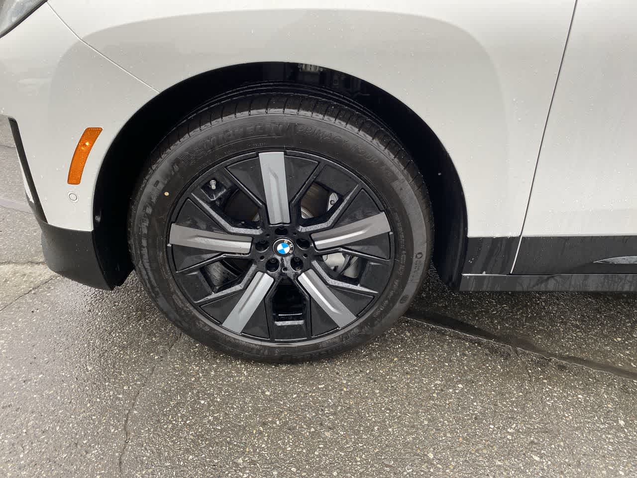Thumbnail: 2023 BMW iX - 2