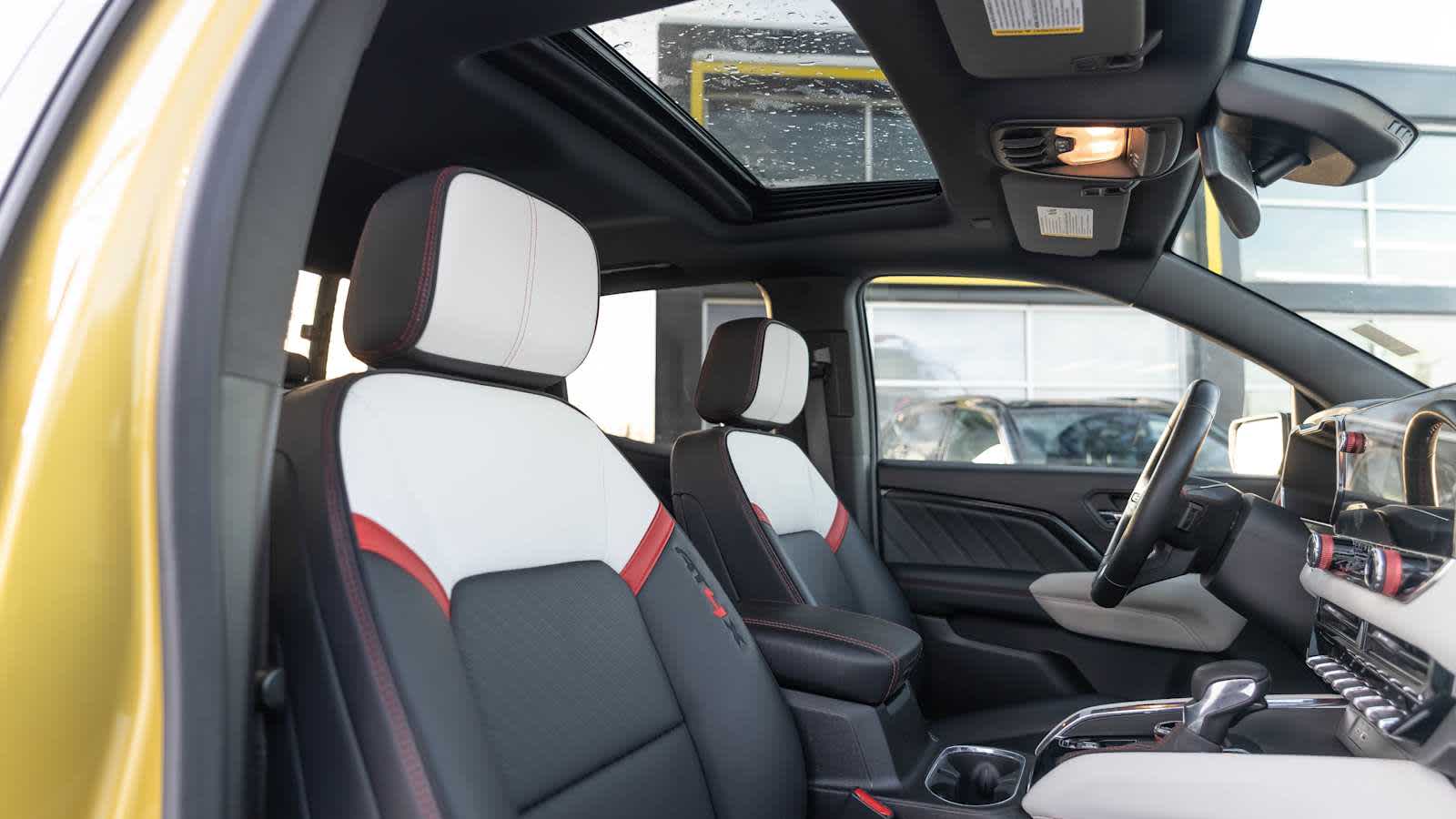 Thumbnail: 2024 GMC Canyon - 23