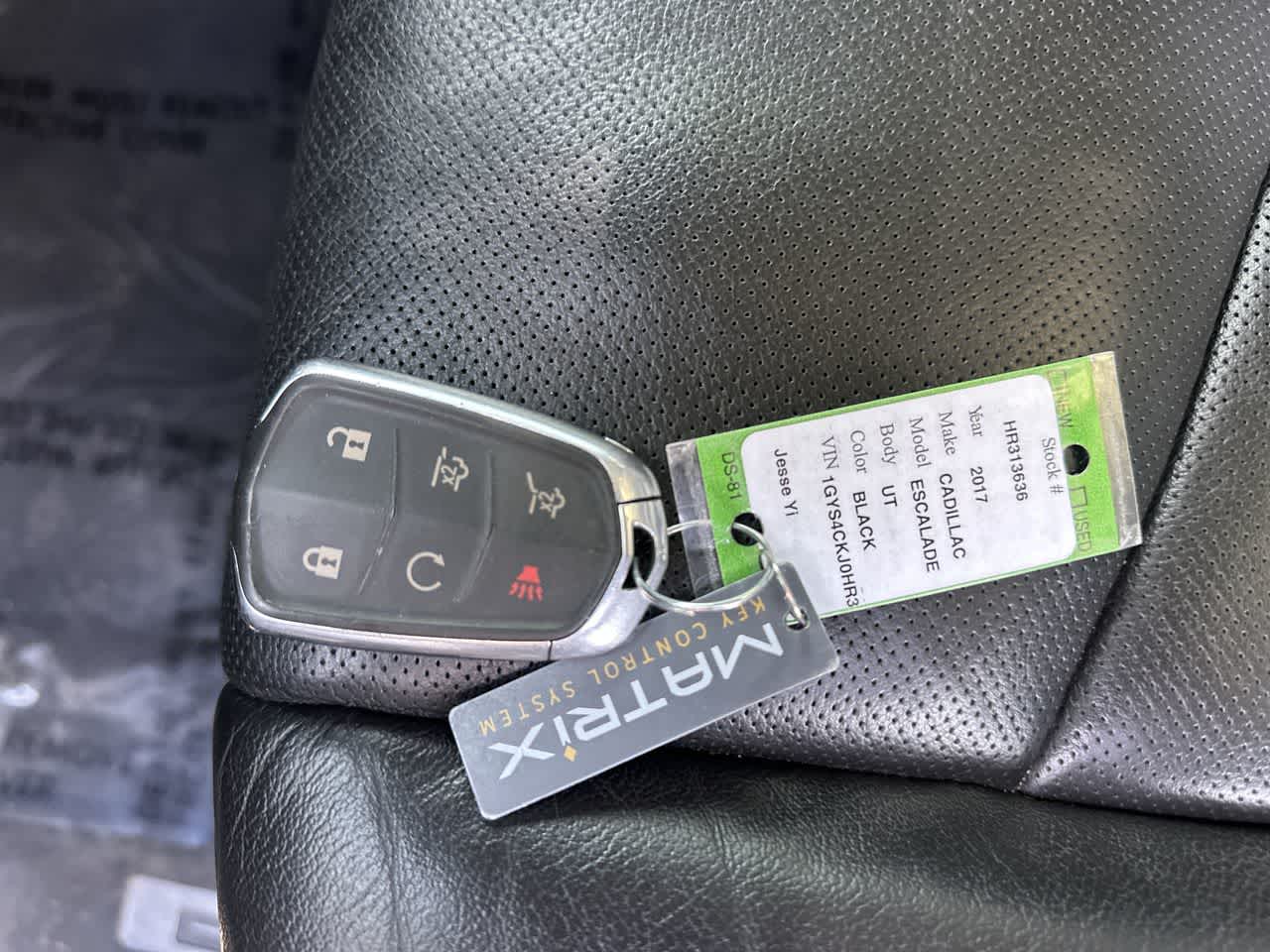 Thumbnail: 2017 Cadillac Escalade - 21