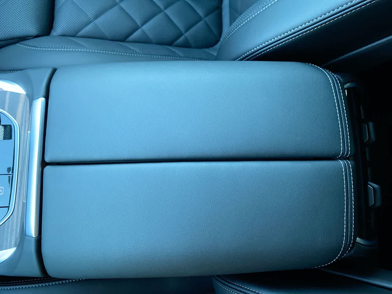 Thumbnail: 2025 BMW X7 - 15