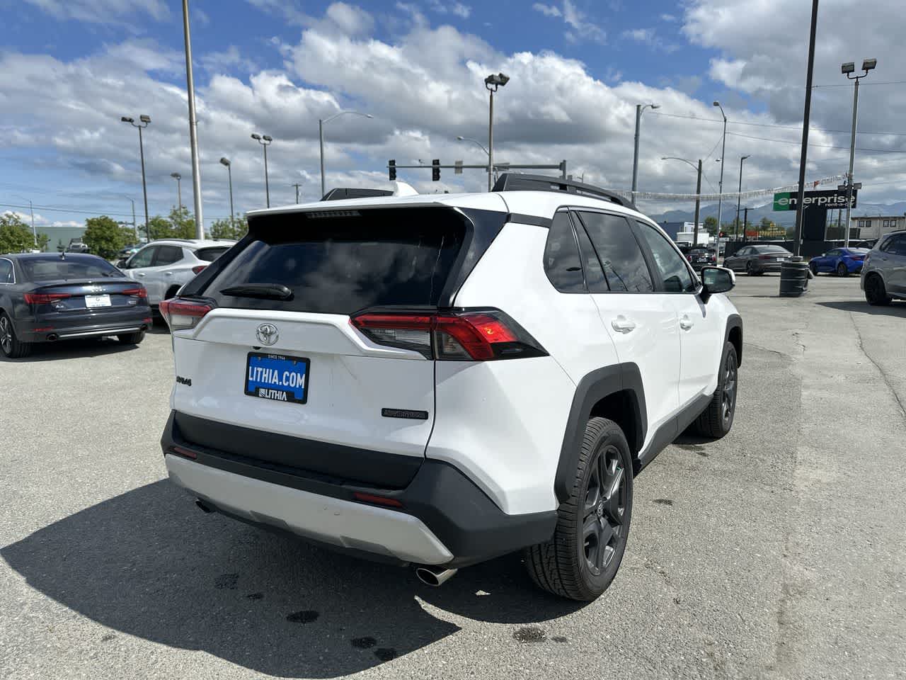 Thumbnail: 2024 Toyota RAV4 - 22