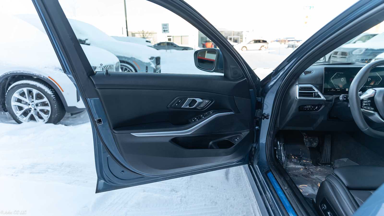 Thumbnail: 2025 BMW 3 Series - 42