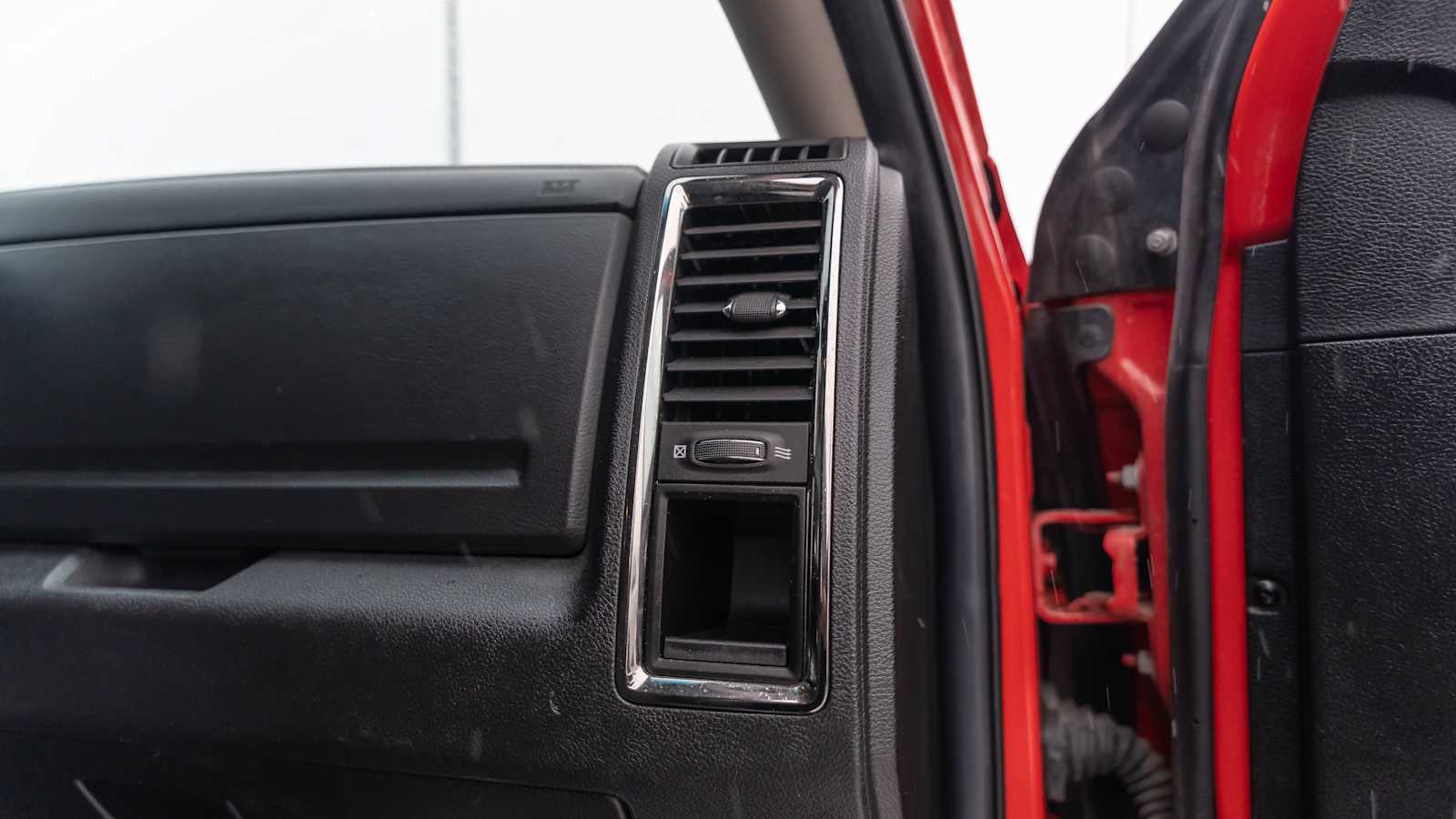 Thumbnail: 2014 RAM 1500 - 25