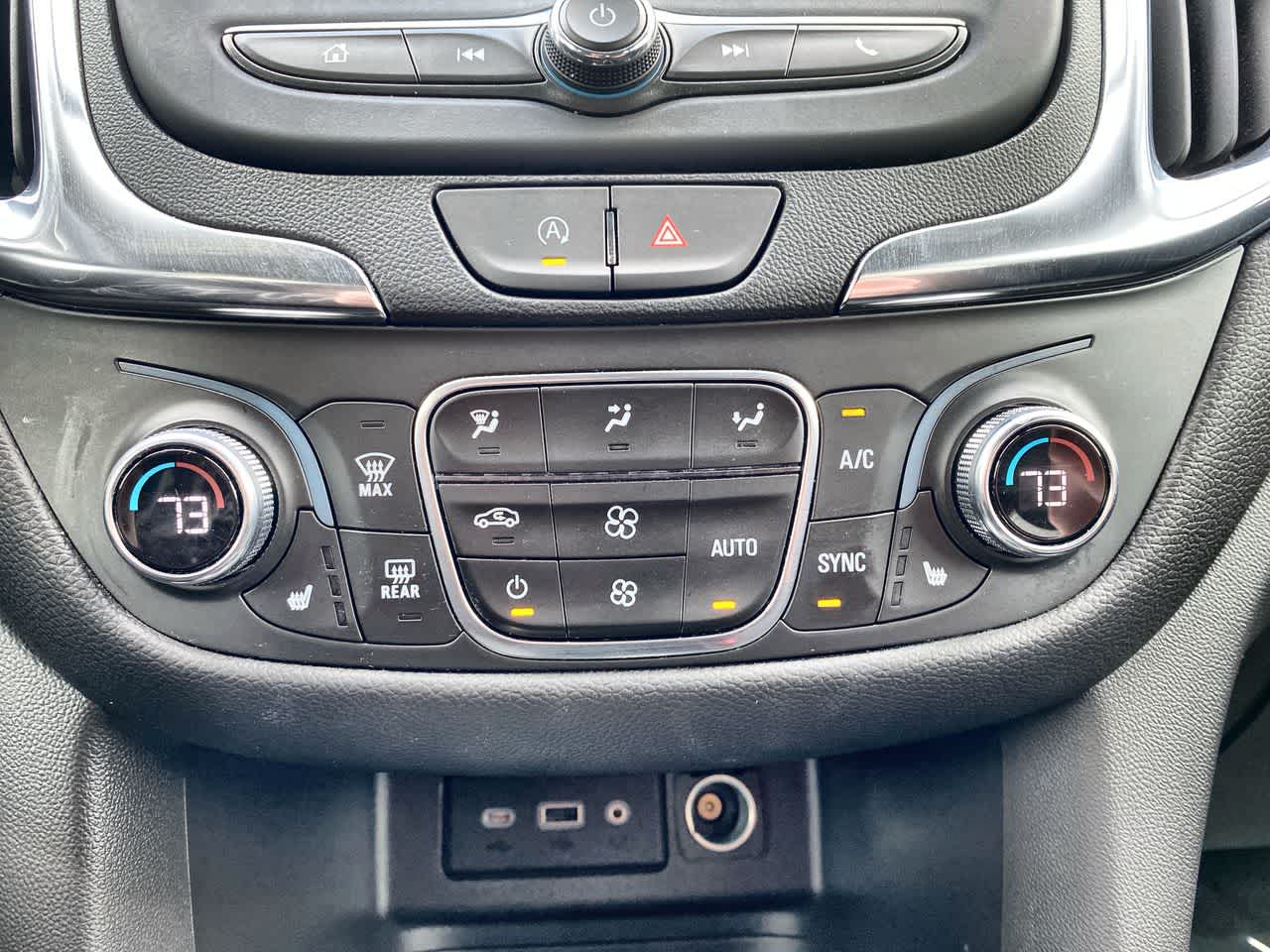 Thumbnail: 2024 Chevrolet Equinox - 18