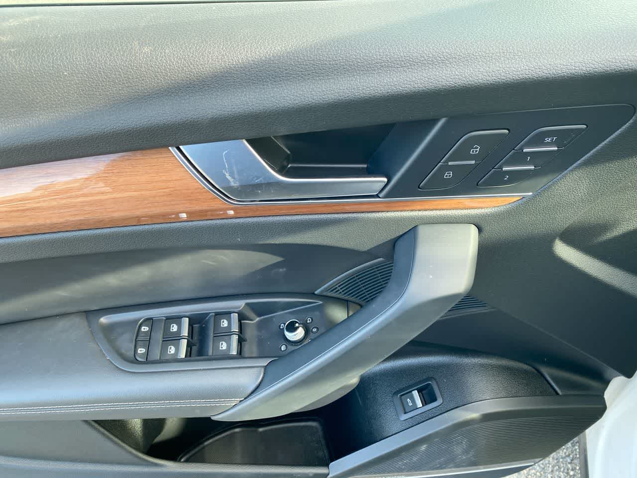 Thumbnail: 2023 Audi Q5 - 6