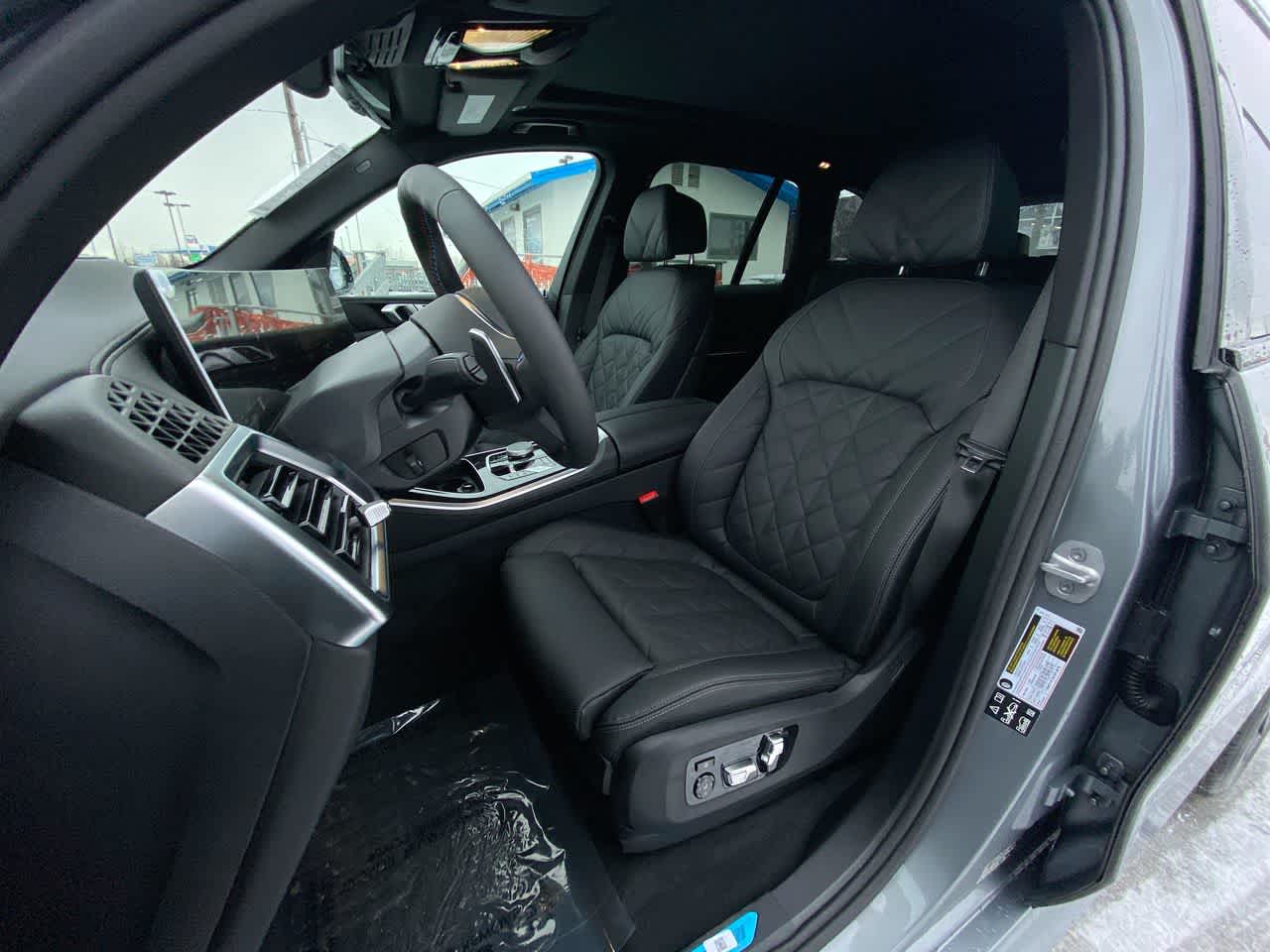 Thumbnail: 2025 BMW X5 - 2