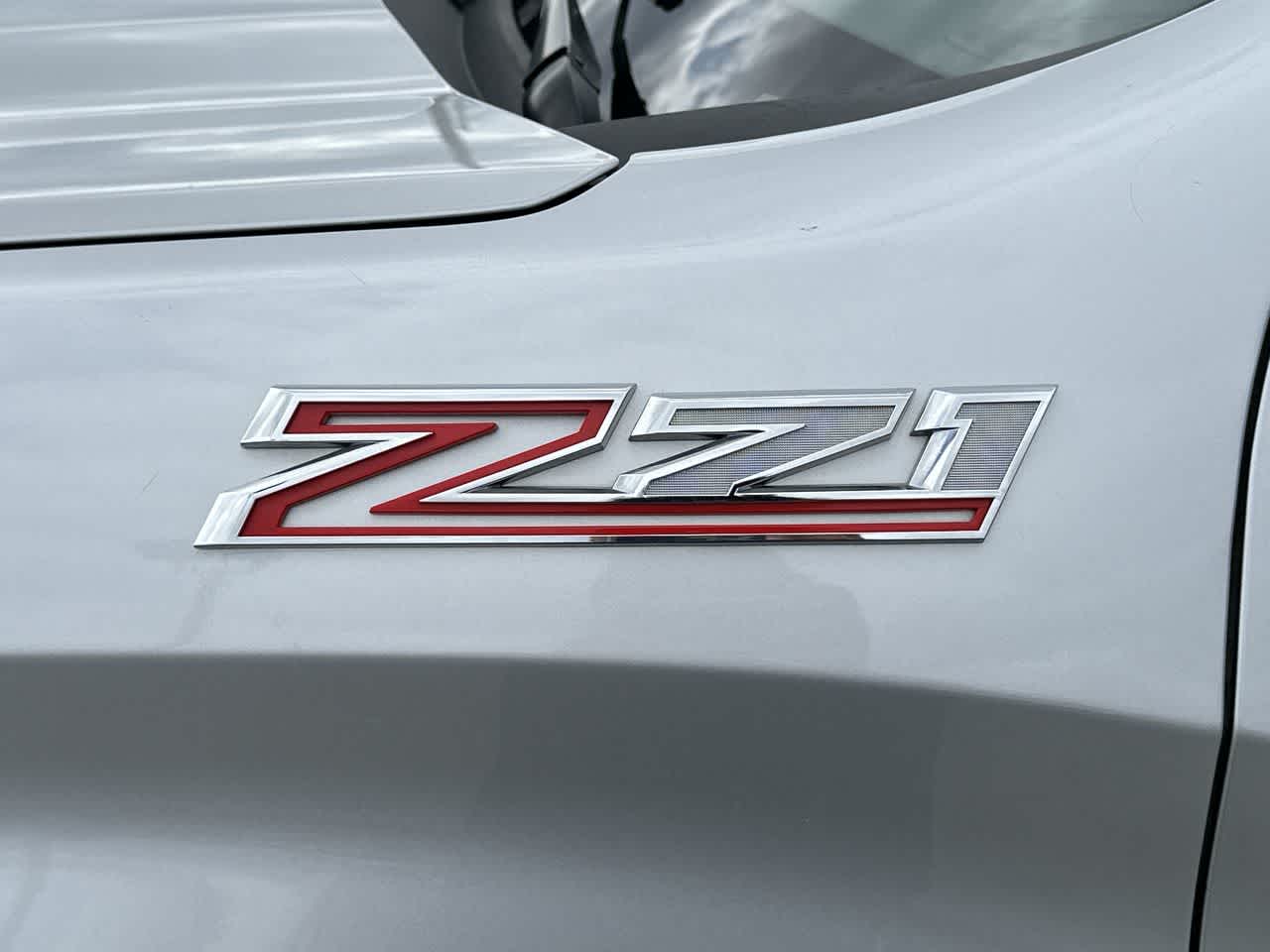 Thumbnail: 2021 Chevrolet Silverado 1500 - 24