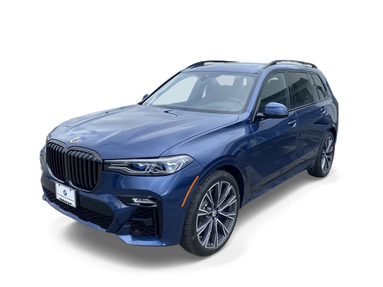 2022 BMW X7 M50i's photo