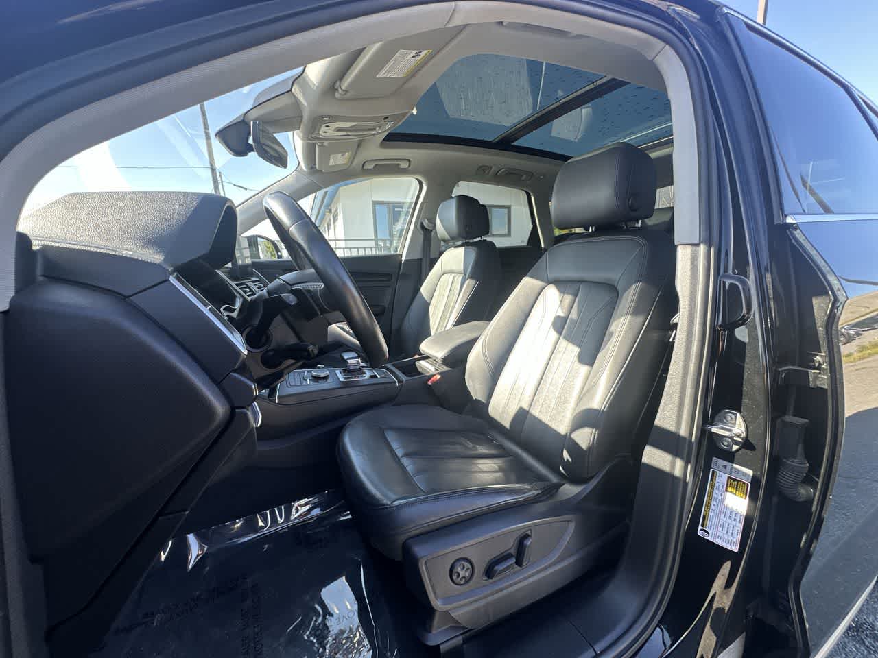 Thumbnail: 2020 Audi Q5 - 2