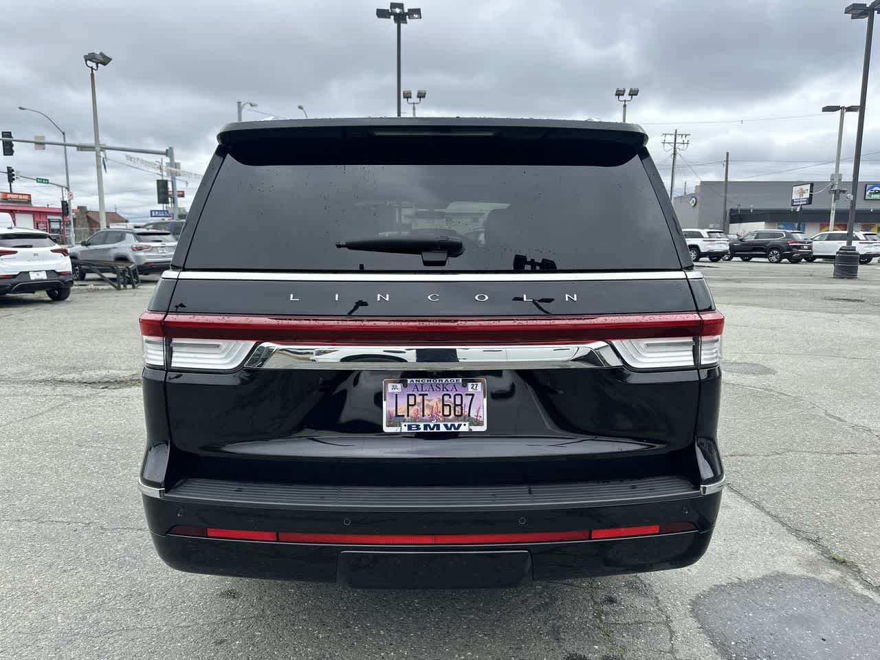 Thumbnail: 2024 Lincoln Navigator - 17